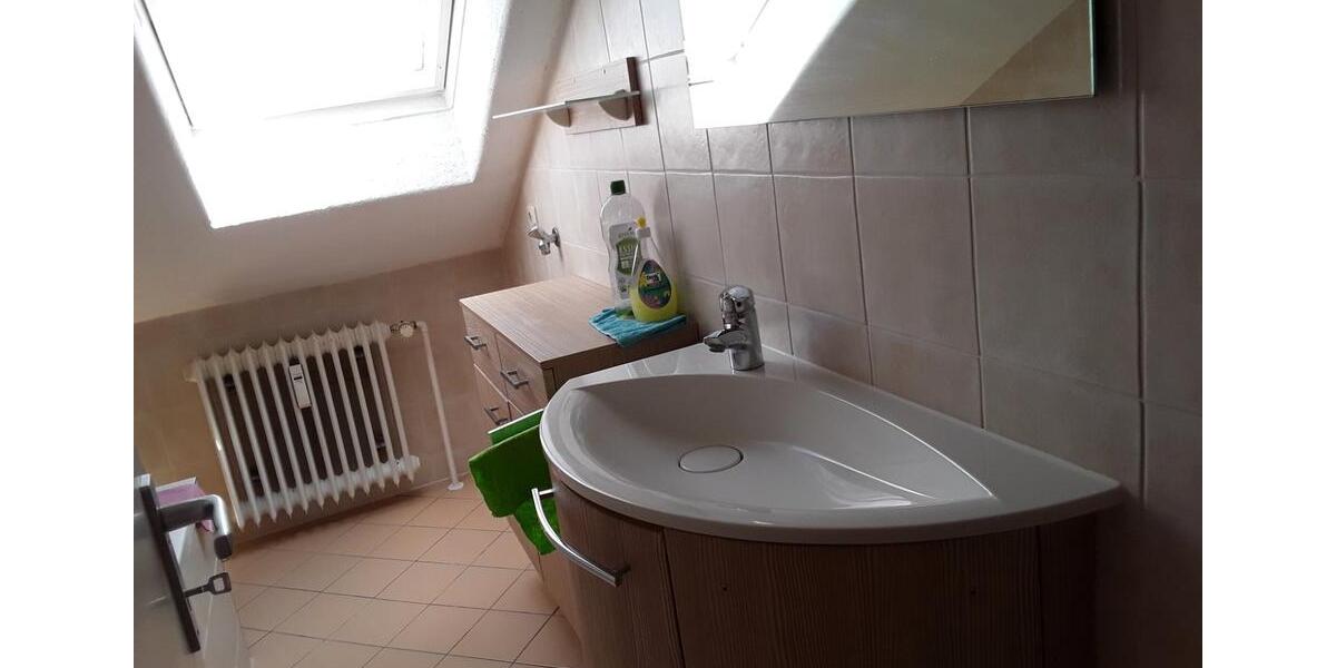Dachgeschoßwohnung Roding - 3 Zimmer, 85 m&sup2;, 800&euro; | Angebot:26416490