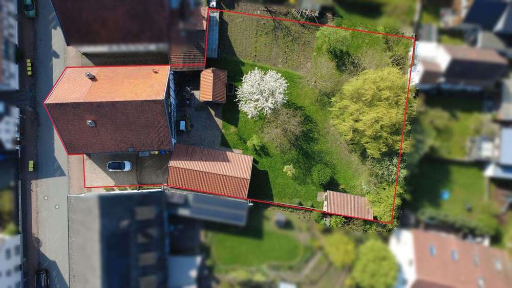 Einfamilienhaus Brakel - 9 Zimmer, 273 m&sup2;, 398.000&euro; | Angebot:26443139