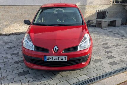 Renault Clio 98.500 km 2.800 &euro; Weilmünster 35789