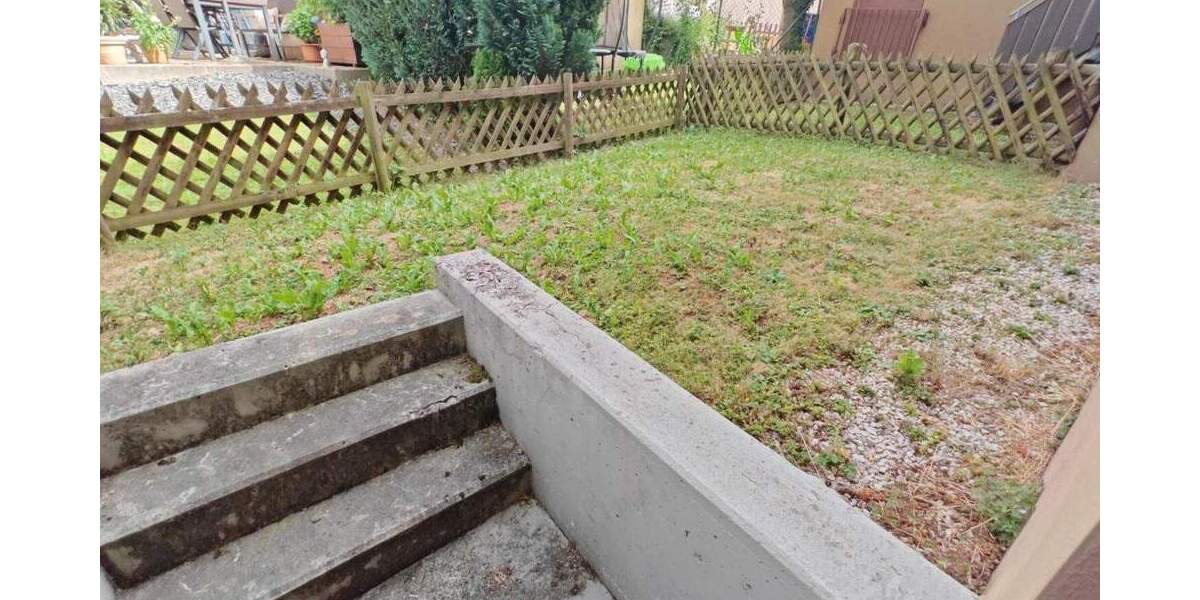 Reihenmittelhaus Pforzheim Büchenbronn - 5 Zimmer, 102 m&sup2;, 320.000&euro; | Angebot:25537570