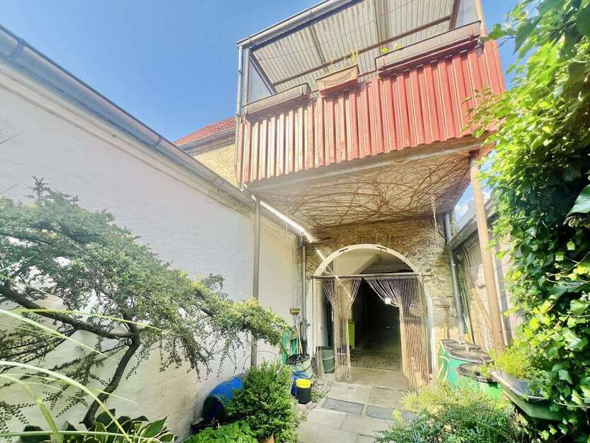 Haus zum Kaufen in Schleswig 189.000 € 206 m²