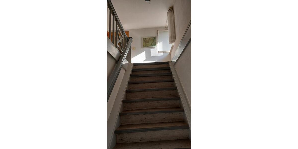 Bauernhaus, Landhaus Felsberg - 9 Zimmer, 300 m&sup2;, 354.000&euro; | Angebot:25225011