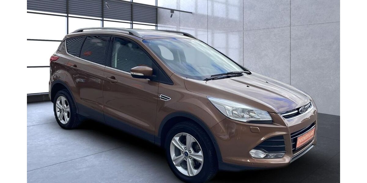 Ford Kuga 76.250 km 9.490 &euro; Erfurt 99086