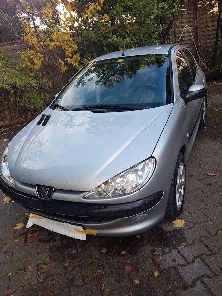 Peugeot 206 120.550 km 1.690 &euro; Oberhausen 46147