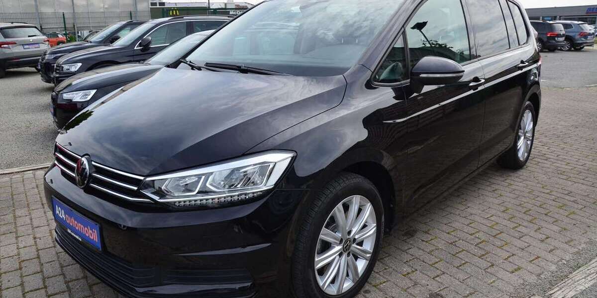 VW Touran 53.240 km 27.860 &euro; Neuruppin 16816