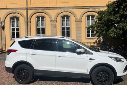 Ford Kuga 121.000 km 8.000 € eisenach 99817