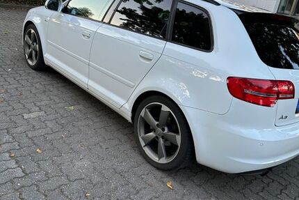 Audi A3 202.600 km 6.250 &euro; Bad Segeberg 23795