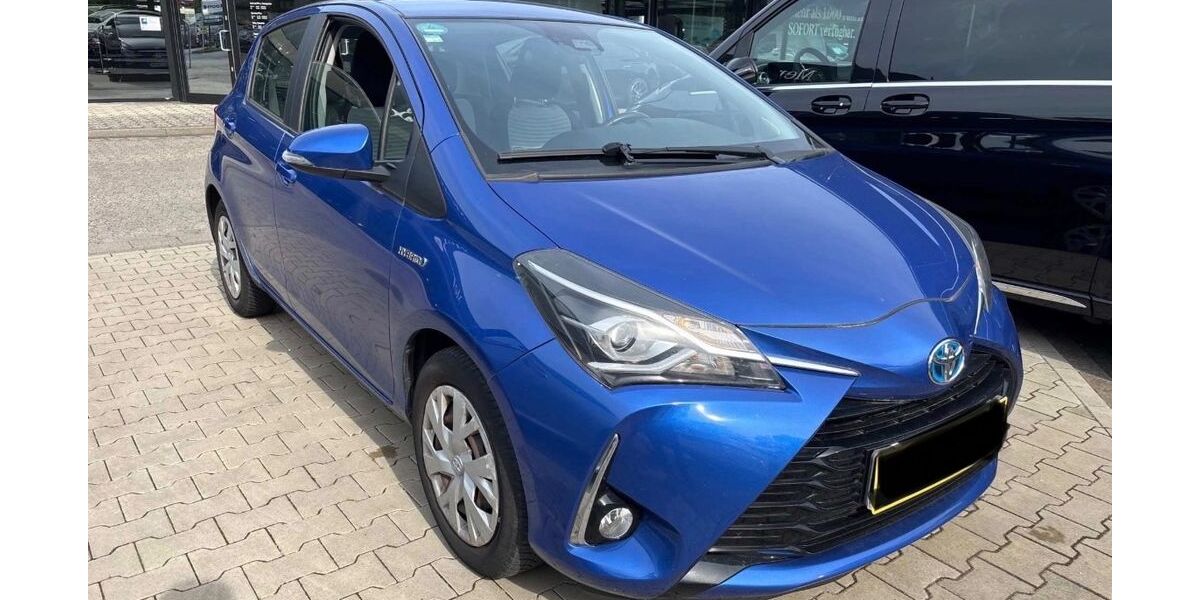 Toyota Yaris 68.200 km 12.900 &euro; Hamburg 20537