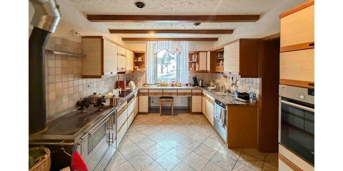 Bauernhaus, Landhaus Rödental Blumenrod - 1 Zimmer, 200 m&sup2;, 298.000&euro; | Angebot:25650634