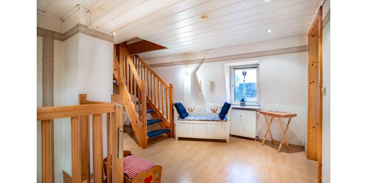 Einfamilienhaus Waldkappel - 4 Zimmer, 157 m&sup2;, 1.200&euro; | Angebot:26220799
