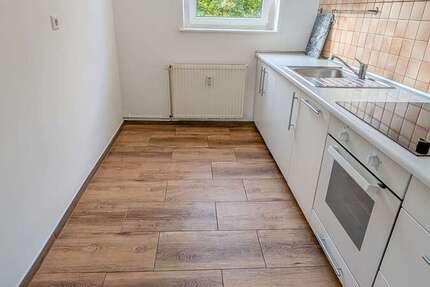Wohnung Radekow Radekow - 3 Zimmer, 59 m&sup2;, 450&euro; | Angebot:27178014