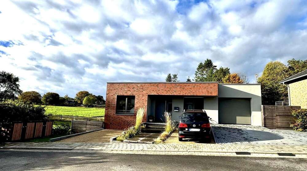 Haus zum Kaufen in Wassenberg 879.000 € 212 m² 7 zimmer