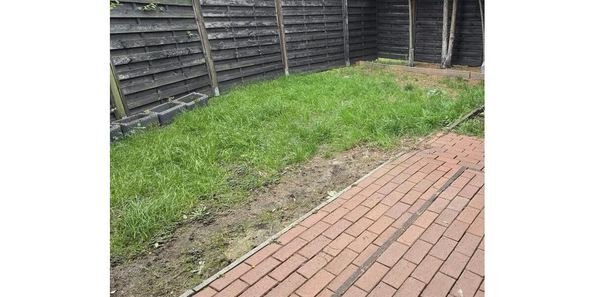 Schöne 3 ZKB Erdgeschoss Wohnung mit Stellplatz 3 zimmer