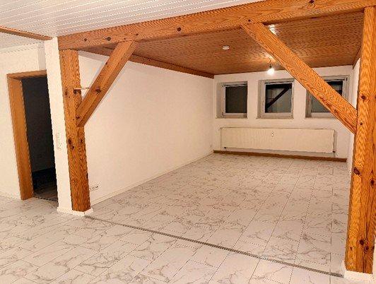 Erdgeschoßwohnung Gunzenhausen - 3.5 Zimmer, 123 m&sup2;, 860&euro; | Angebot:26432492