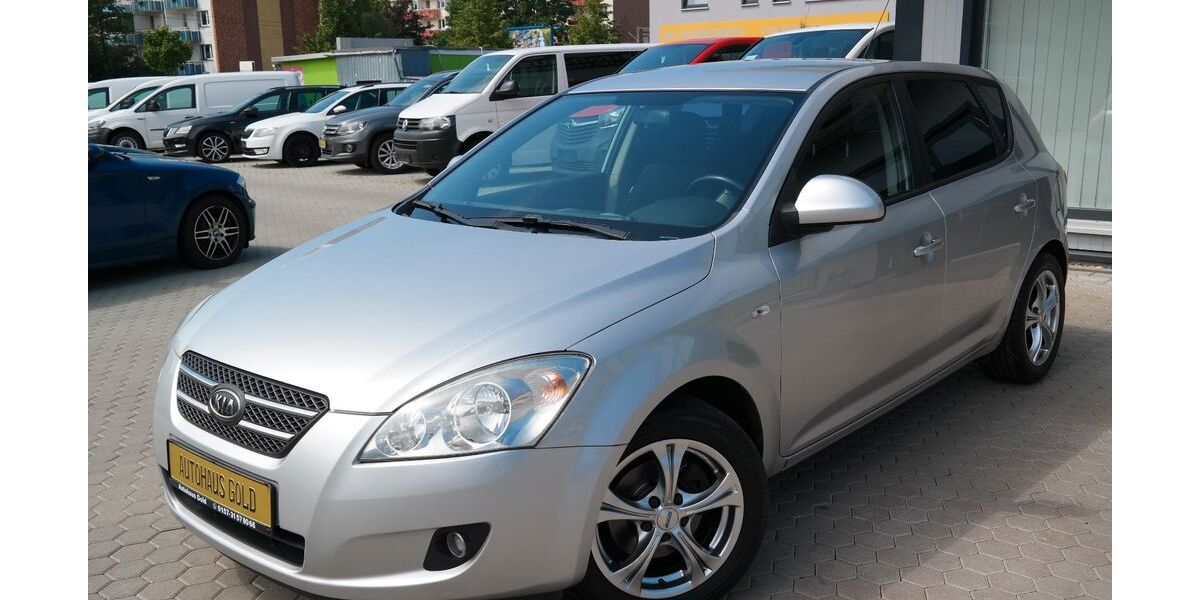 Kia ceed / Ceed 208.000 km 1.999 &euro; Rostock 18107