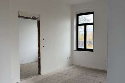 Haus Reichenbach im Vogtland - 12 Zimmer, 402 m&sup2;, 210.000&euro; | Angebot:27677415
