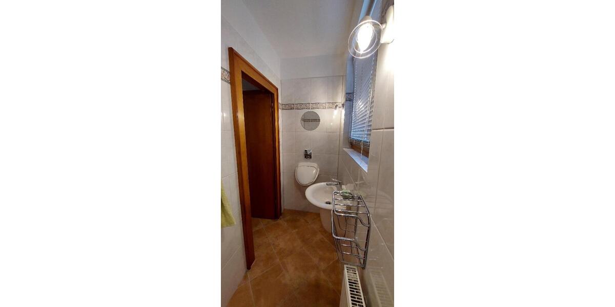 Erdgeschoßwohnung Bornheim - 3 Zimmer, 120 m&sup2;, 1.200&euro; | Angebot:25499344