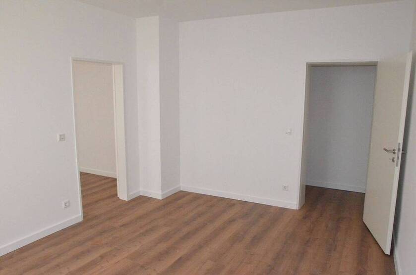Moderne & helle 3 Zimmer Wohnung in ruhiger Lage in D-Benrath.