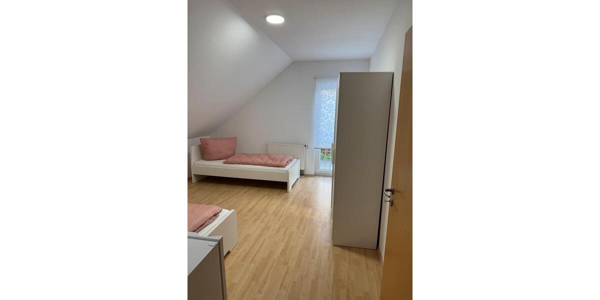 Etagenwohnung Bretten - 5 Zimmer, 120 m&sup2;, 400&euro; | Angebot:25251540