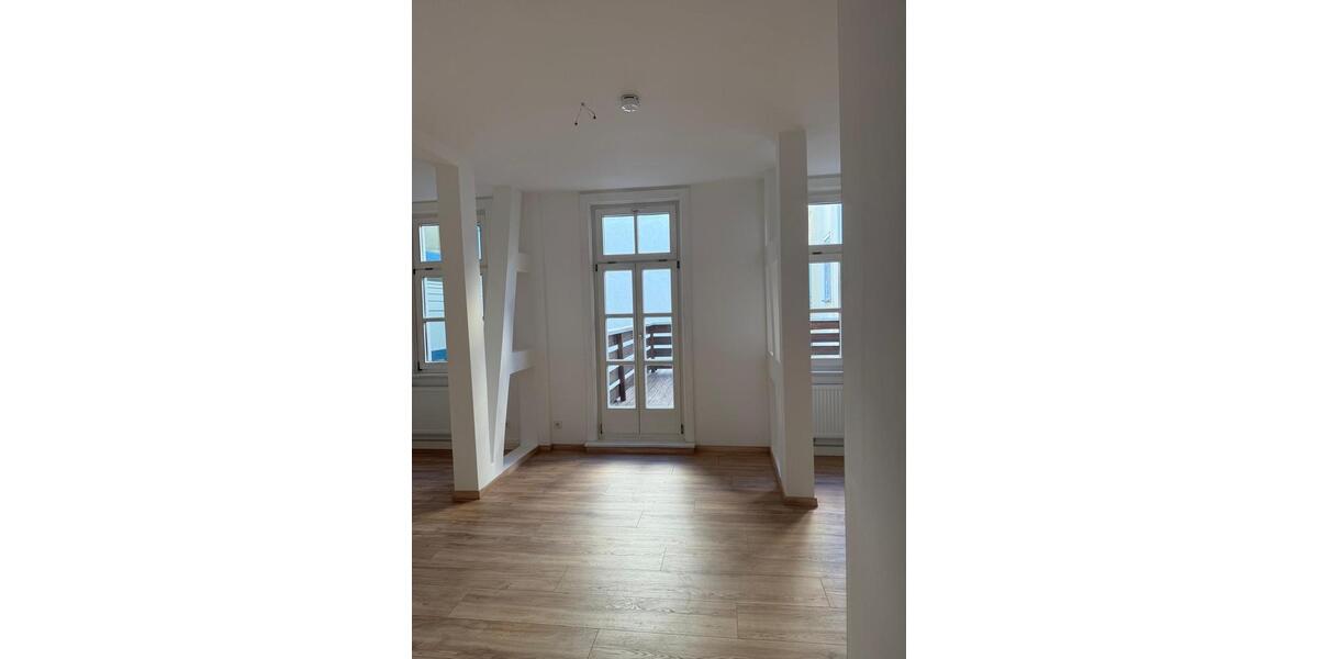Etagenwohnung Großrudestedt - 5 Zimmer, 140 m&sup2;, 1.800&euro; | Angebot:24715811