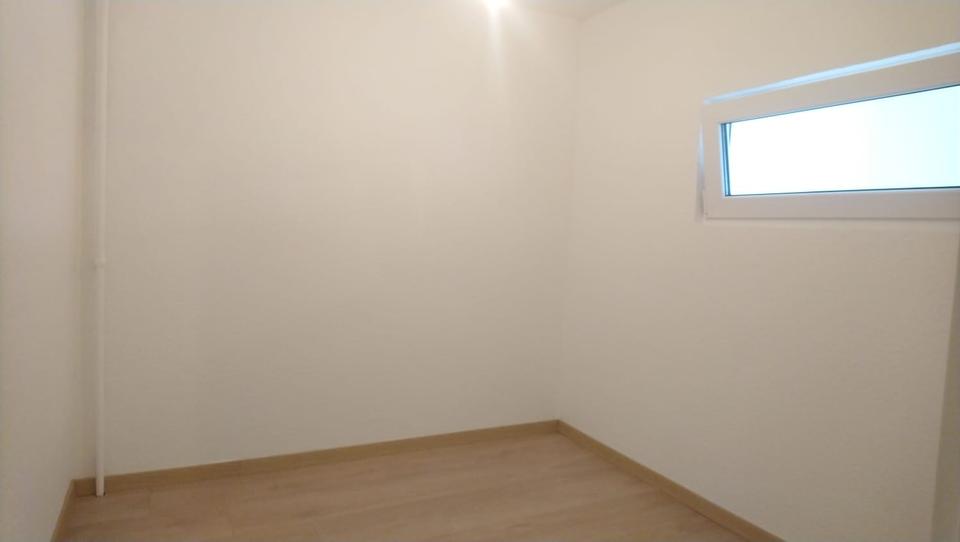 Etagenwohnung Perleberg - 1.5 Zimmer, 50 m&sup2;, 350&euro; | Angebot:26633856
