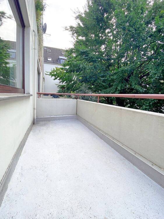 Fesenfeld Lichtdurchflutete SingleWohnung mit Balkon