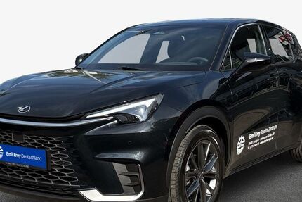 Lexus LBX 2.396 km 34.950 &euro; Stuttgart 70469