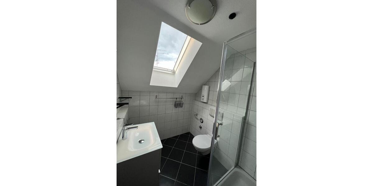 Dachgeschoßwohnung Griesheim - 3 Zimmer, 72 m&sup2;, 298.000&euro; | Angebot:26252302