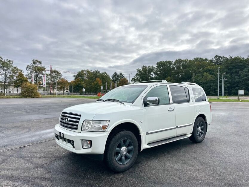 INFINITI QX56 134.000 km 11.110 € Velten 16727
