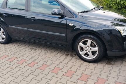 Ford Focus 191.000 km 1.900 &euro; Fürth 90768