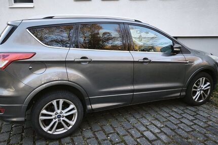 Ford Kuga 156.850 km 9.500 &euro; Gummersbach 51645