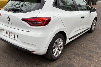 Renault Clio 153.410 km 7.081 &euro; Frankfurt am Main 60389