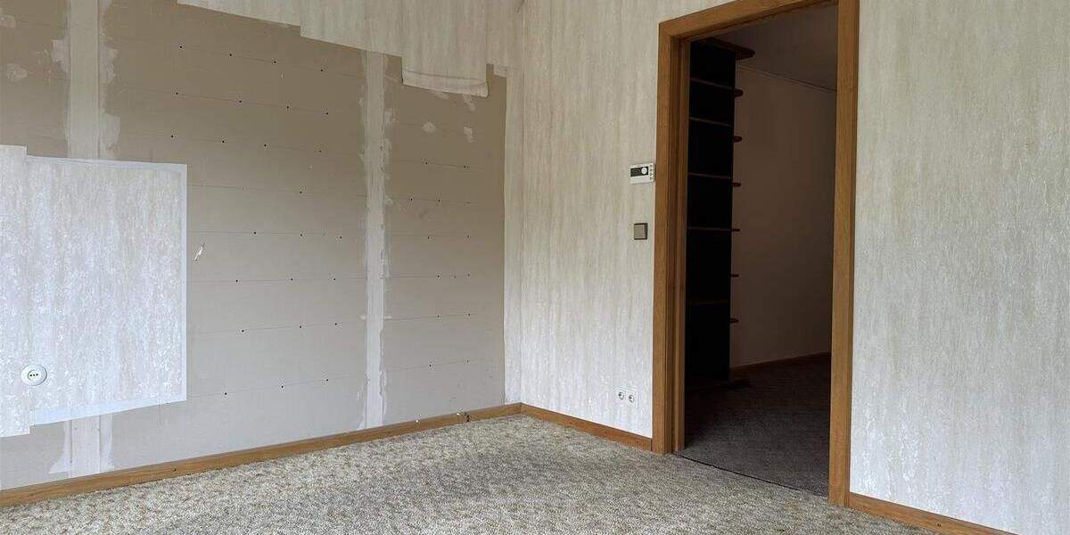 Einfamilienhaus Idar-Oberstein Oberstein - 4 Zimmer, 90 m&sup2;, 85.000&euro; | Angebot:25693872