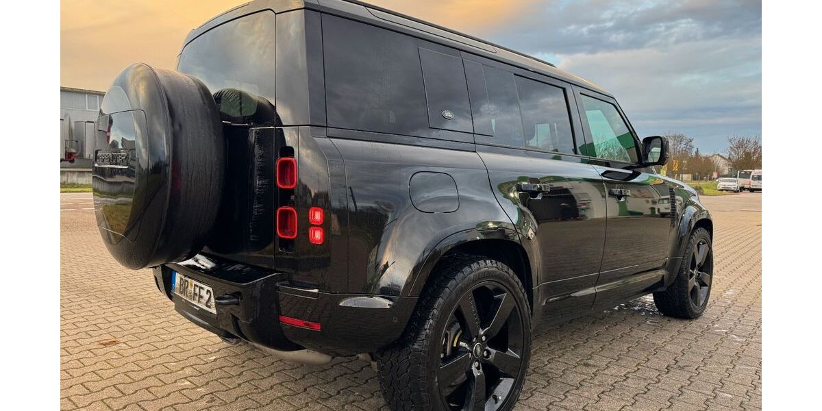 Land Rover Defender 37.000 km 87.900 &euro; Bruchsal 76646