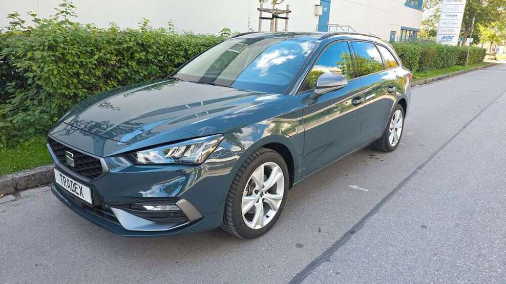 Seat Leon 6.500 km 32.890 € Rosenheim 83022