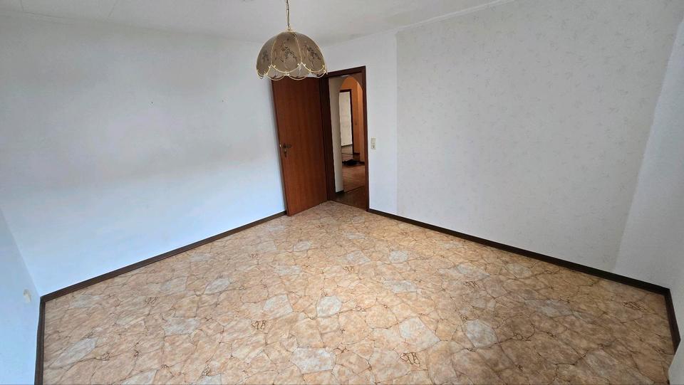 Etagenwohnung Pirmasens Niedersimten - 2 Zimmer, 73 m&sup2;, 120.000&euro; | Angebot:27087761