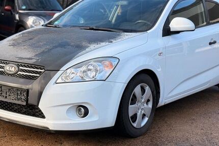 Kia ceed / Ceed 176.034 km 1.990 &euro; Erlangen 91056