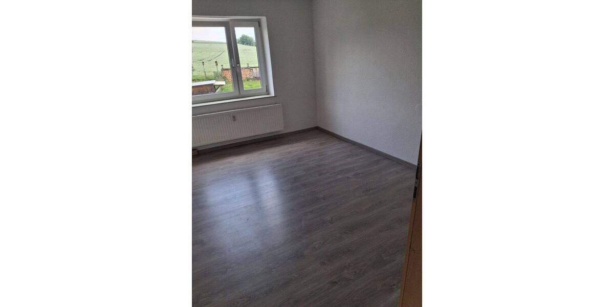 Etagenwohnung Drebach OT Venusberg Venusberg - 4 Zimmer, 100 m&sup2;, 550&euro; | Angebot:26916682