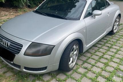 Audi TT 200.000 km 5.500 € Stuttgart 70374