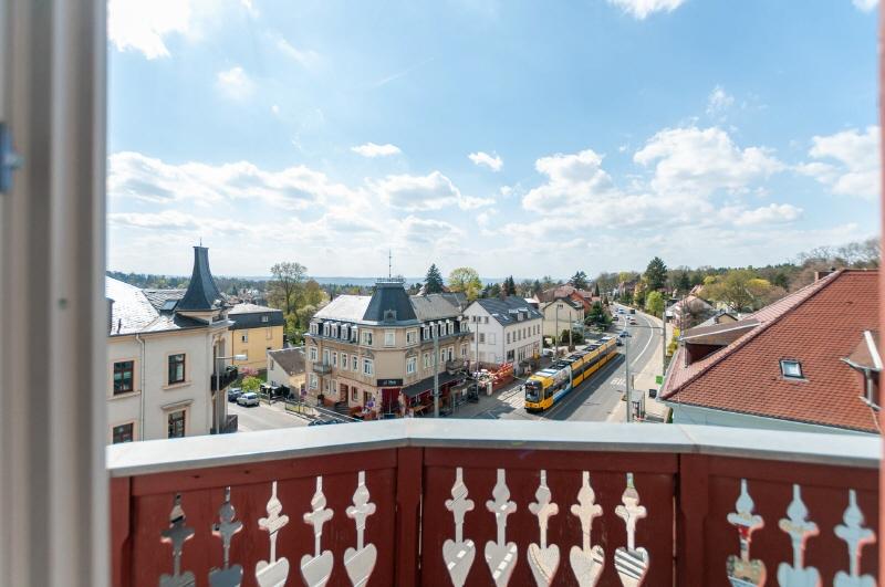 Dachgeschoßwohnung Dresden Loschwitz - 3 Zimmer, 101 m&sup2;, 1.165&euro; | Angebot:26288747