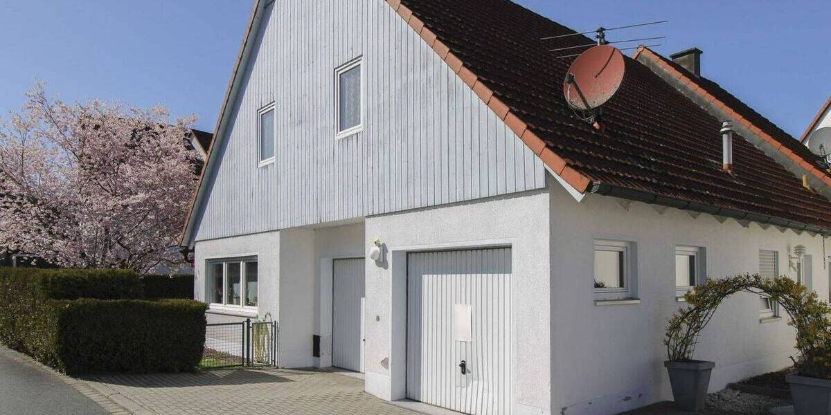 Doppelhaushälfte Uehlfeld - 3 Zimmer, 114 m&sup2;, 375.000&euro; | Angebot:26698719