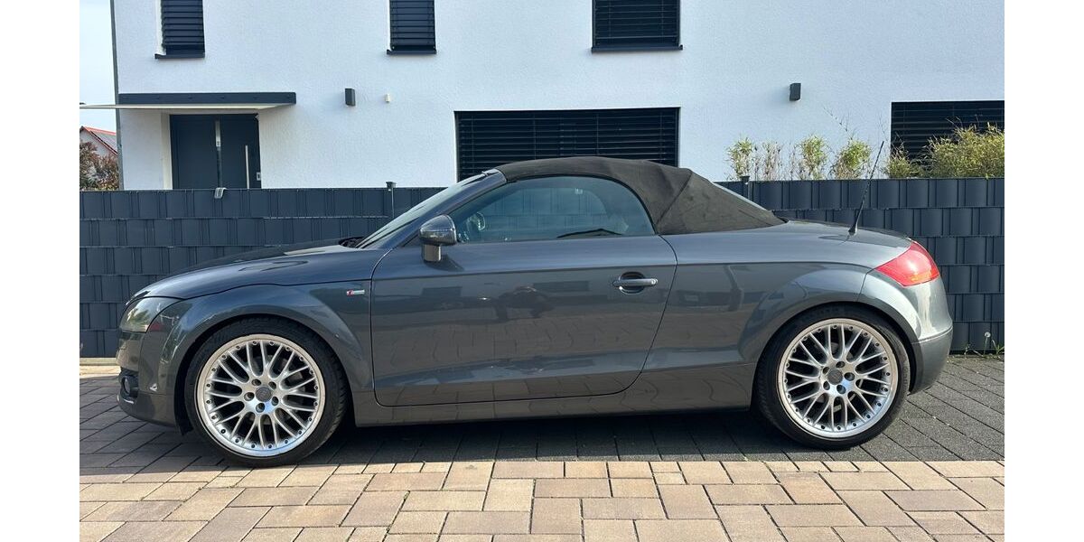 Audi TT 215.500 km 5.490 &euro; Darmstadt 64283