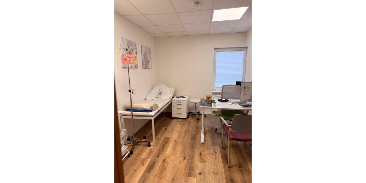 Gewerbeobjekt Südbrookmerland / Moordorf Moordorf - 5 Zimmer, 1.500&euro; | Angebot:25317480