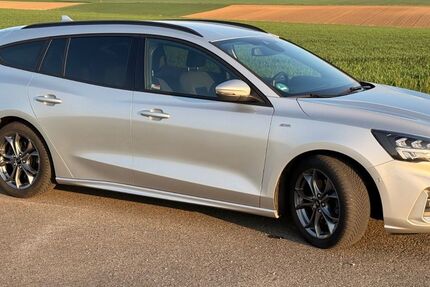 Ford Focus 73.325 km 14.800 &euro; Gaukönigshofen 97253