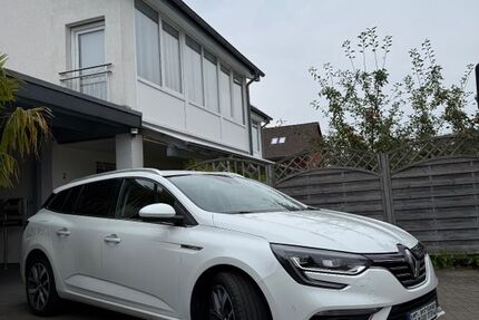 Renault Megane 173.556 km 8.899 € Bielefeld 33647