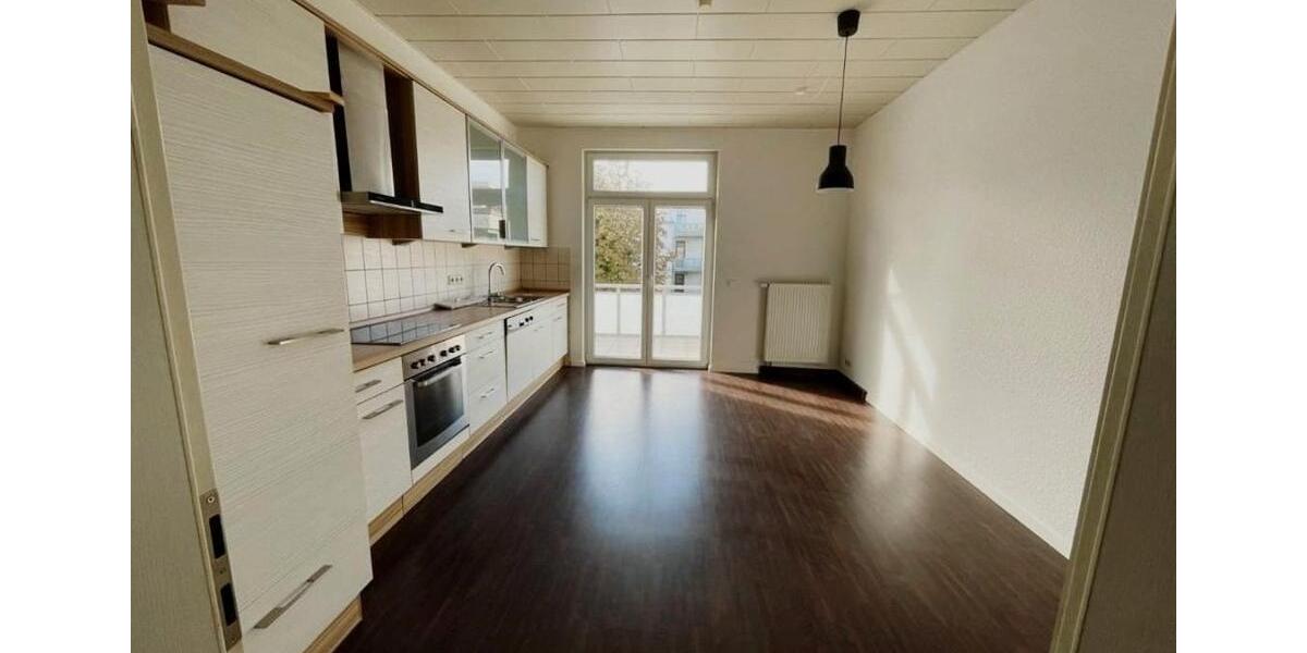 Dachgeschoßwohnung Wilhelmshaven - 4 Zimmer, 125 m&sup2;, 785&euro; | Angebot:26006640