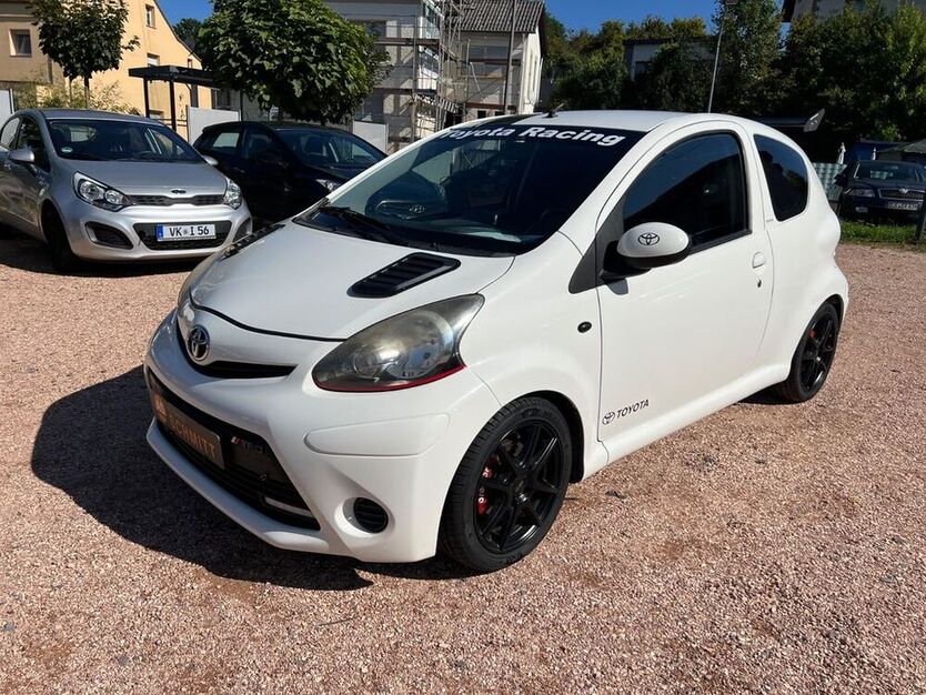 Aygo (X)