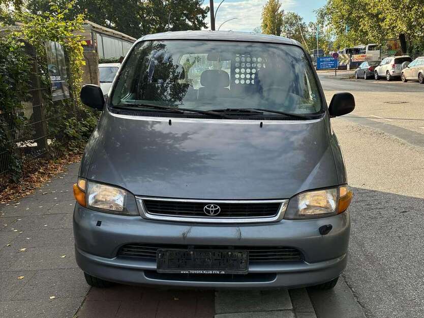 Toyota Hiace 254.765 km 4.200 € Hamburg 20537