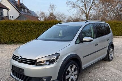 VW Touran 199.000 km 8.990 &euro; Erbach 89155