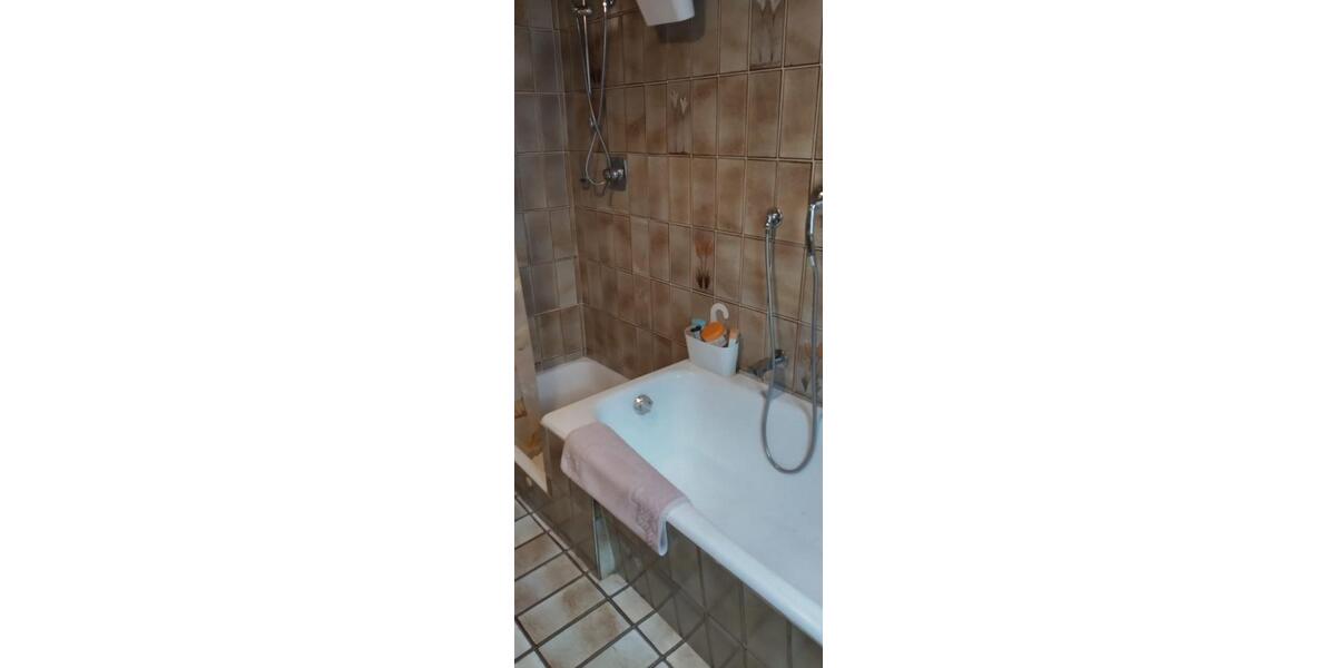 Haus mit Garten und Scheune, Gewerbe möglich zimmer